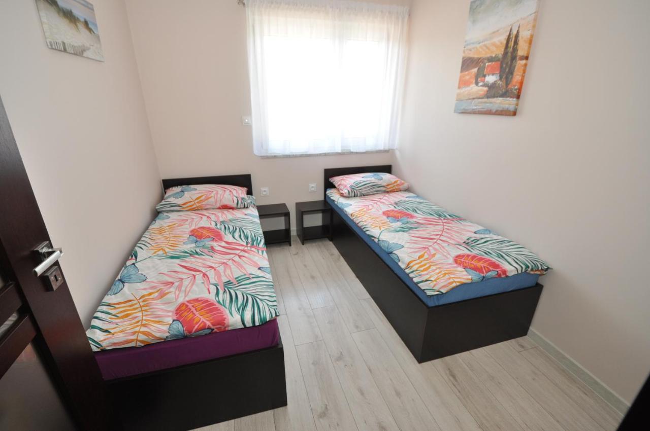 Apartamenty Pod Zaglami 米耶伦科 外观 照片